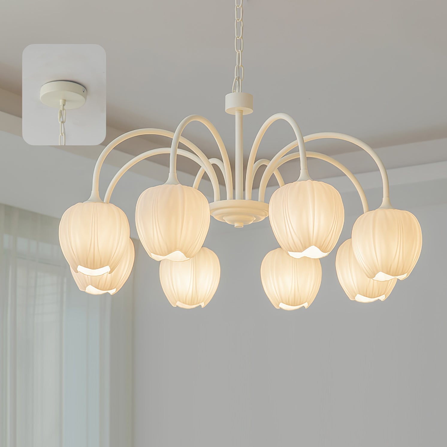 Moderne Kroonluchter met Witte Glazen Lampenkap – Stijlvol Design voor Binnenverlichting 11