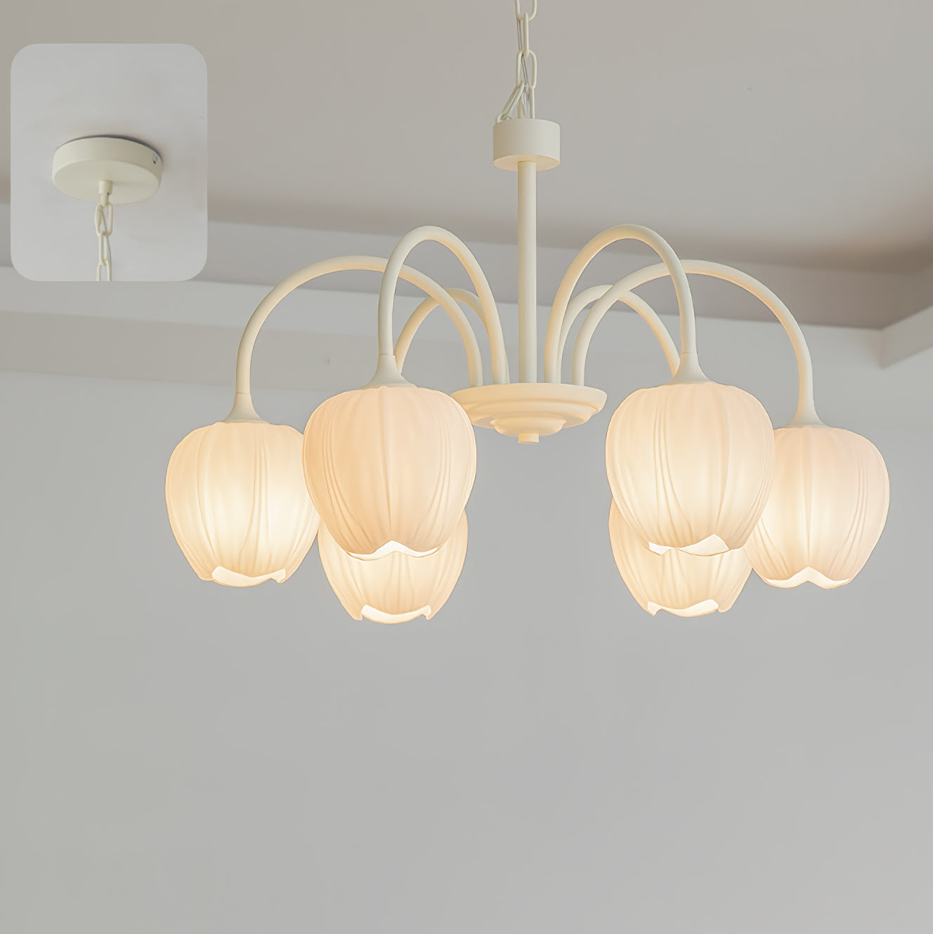Moderne Kroonluchter met Witte Glazen Lampenkap – Stijlvol Design voor Binnenverlichting 9
