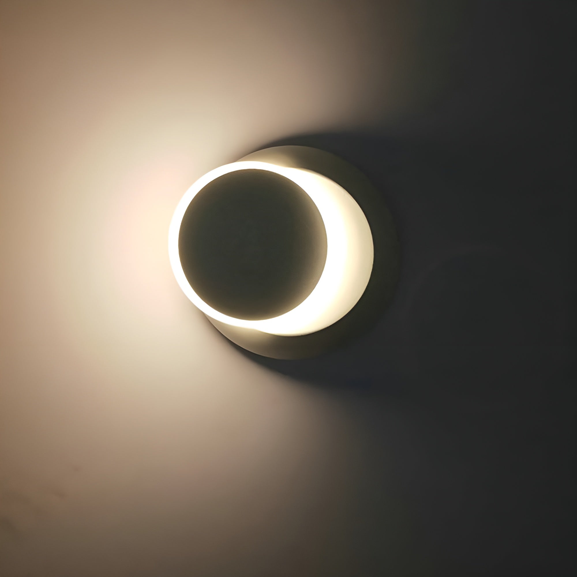 Moderne Wandlamp Zwart met 350° Rotatie en Warm Witte LED Verlichting 2