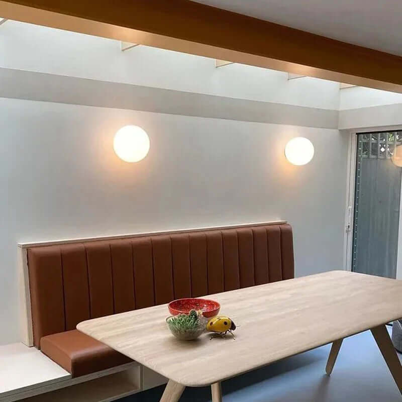 Moderne Wandlamp van Melkglas met Cirkelvormig Ontwerp voor Binnenverlichting – Zachte Verlichting 4