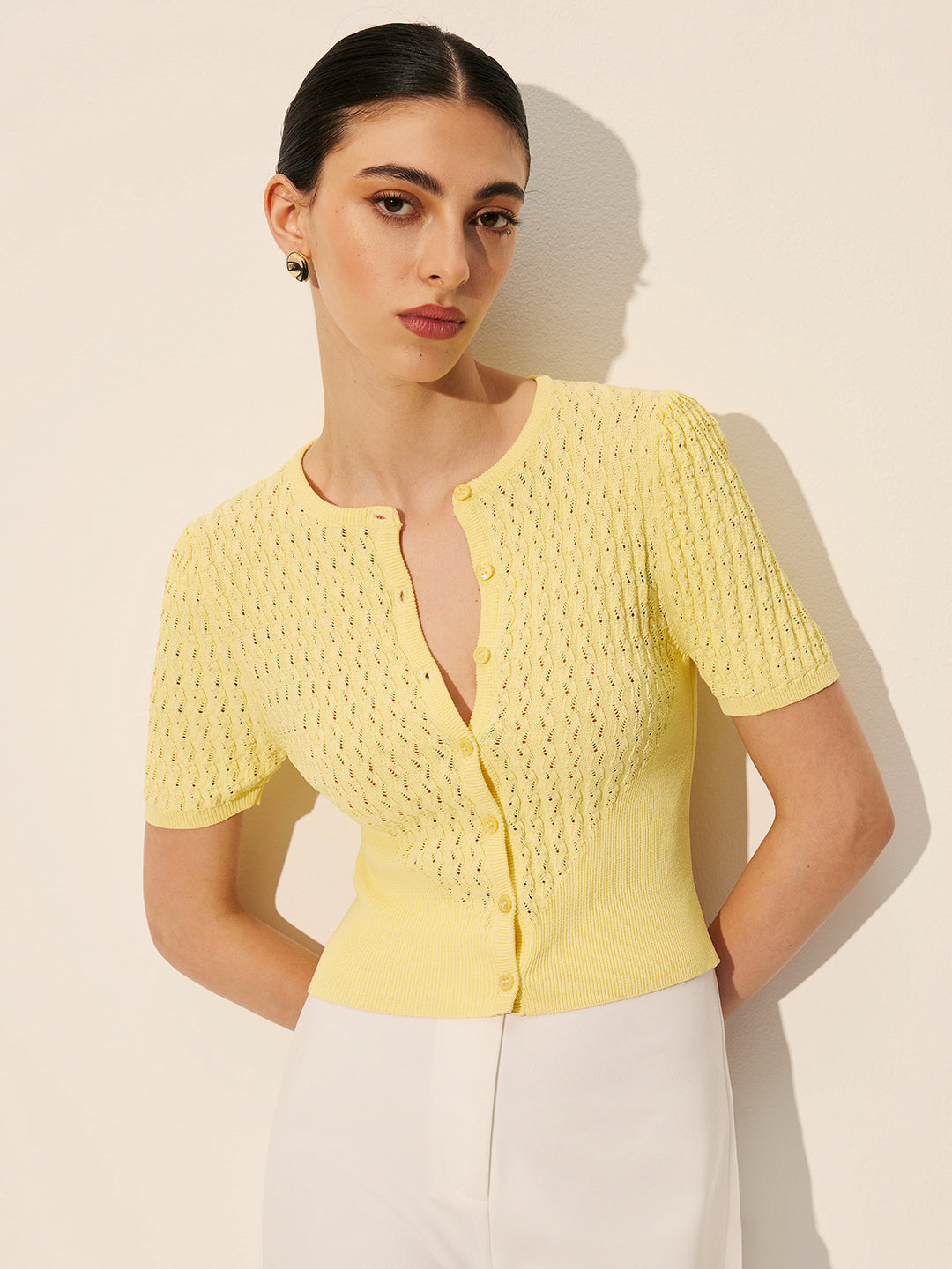 Dames Korte Mouwen Blouse met Knopen en Gebreide Structuur Lichtgeel Auralie