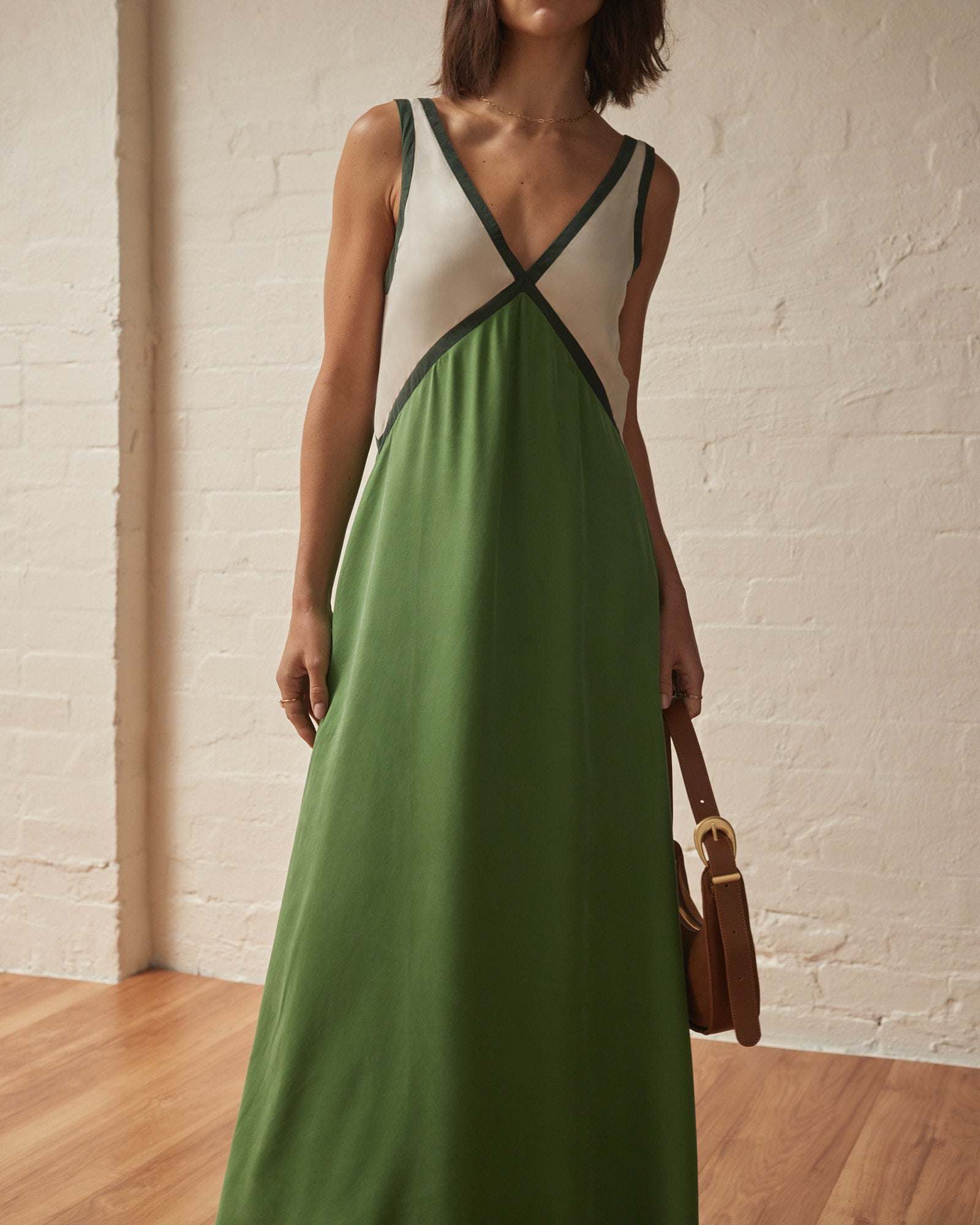 Dames Maxi Zomerjurk met V-hals Auralie