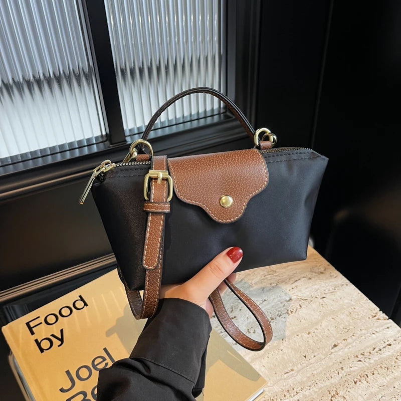 Dames Schoudertas met Luxe Details en Verstelbare Schouderriem 2