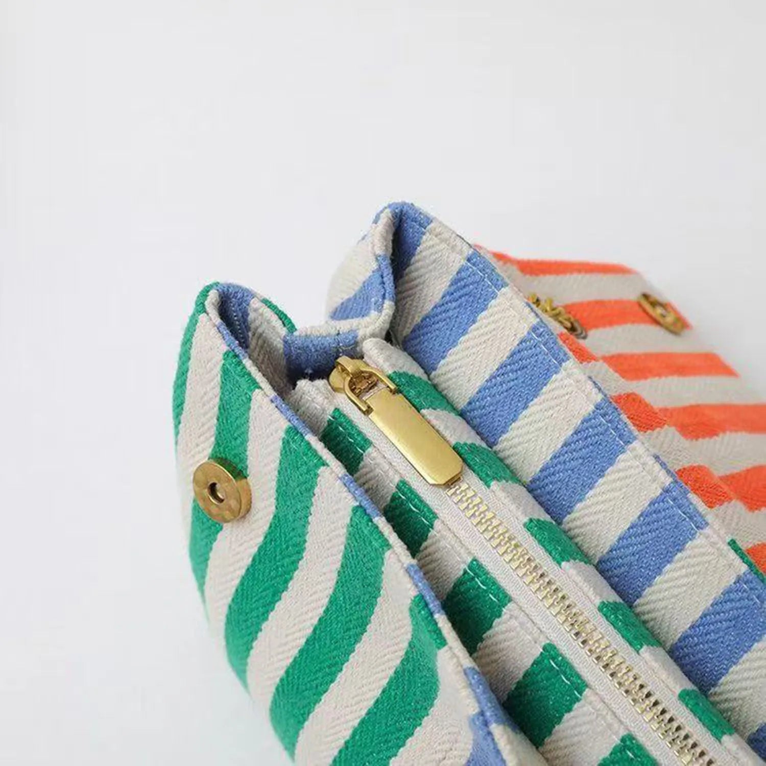 Dames Schoudertas met Regenboogdesign en Gouden Ketting 6