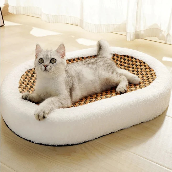 Luxe Krabbed voor Katten met Pluche Beddengoed en Modern Ontwerp voor Comfort en Spelplezier 0