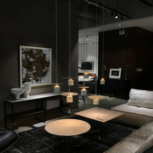 Moderne Hanglamp voor Eettafel met Minimalistisch Ontwerp en Dynamische Lijnen 3