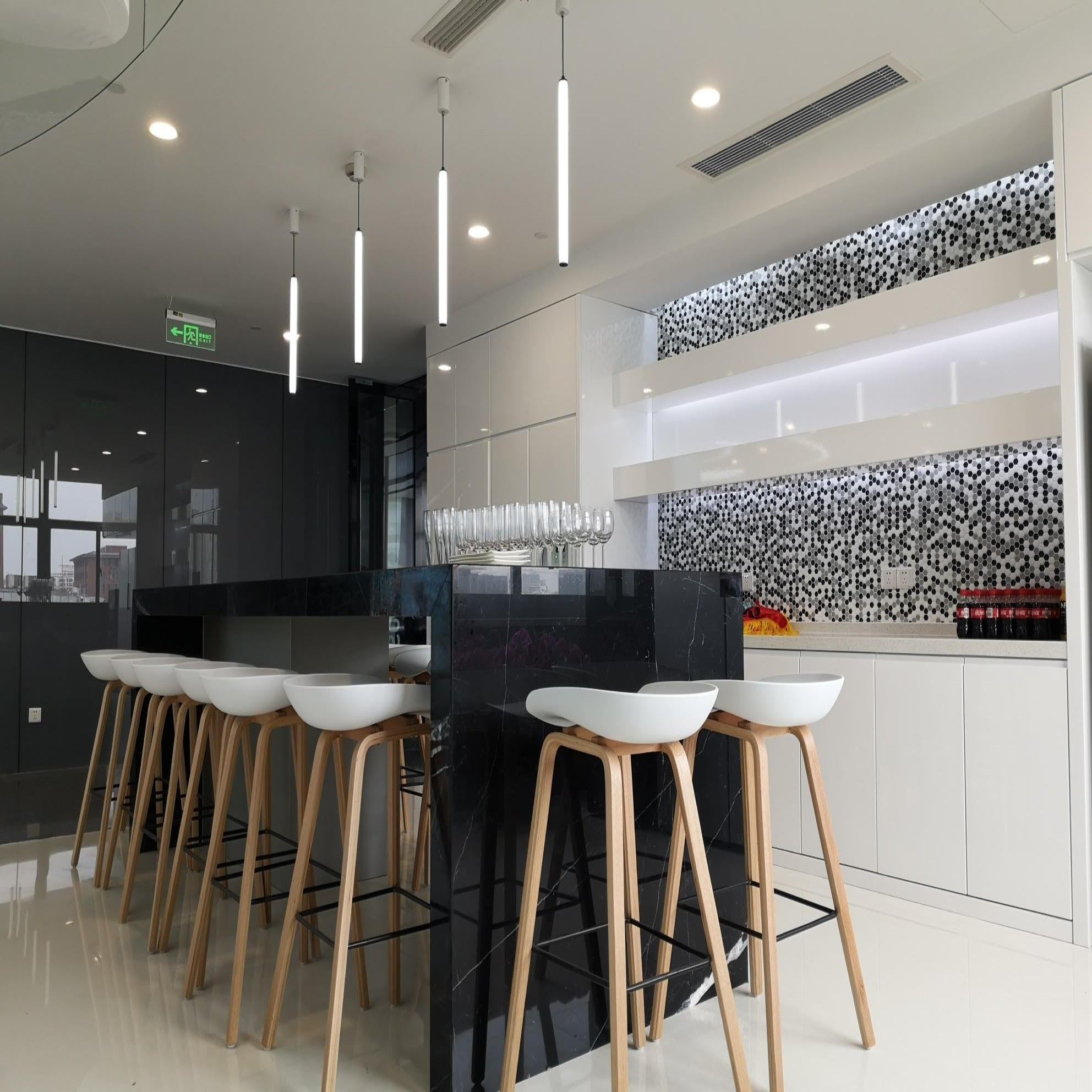Moderne Zwarte Hanglamp met Verstelbare Hoogte en LED Verlichting voor Woonkamer en Slaapkamer 5