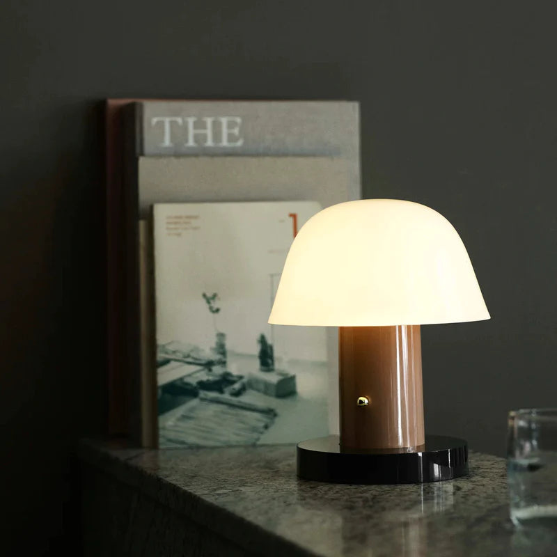 Stijlvolle Tafellamp met Warm Licht en USB-Poort – Modern Design voor Thuis en Kantoor 6