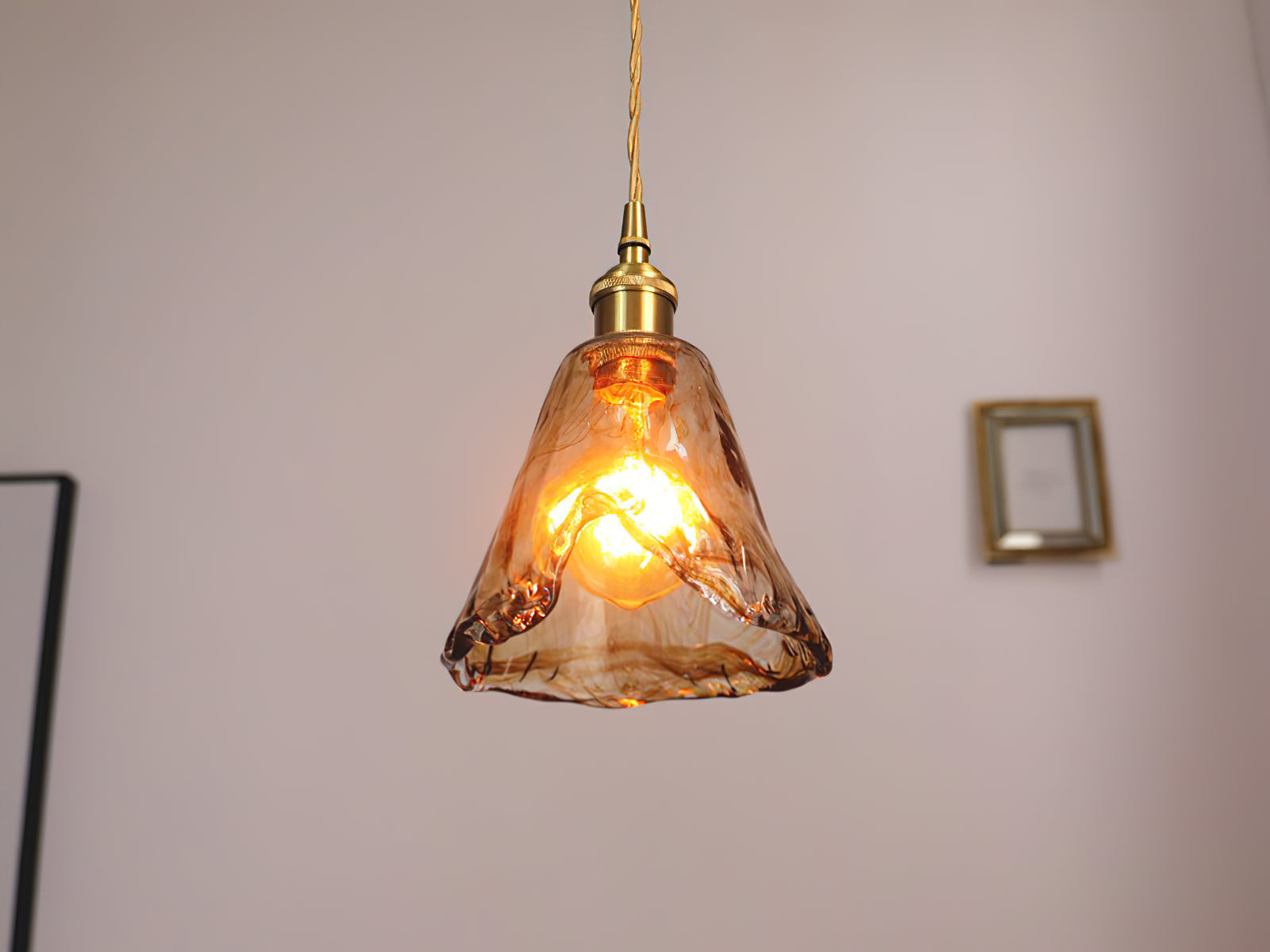 Vintage Hanglamp van Messing en Glas voor Woonkamer, Eetkamer of Slaapkamer – Stijlvolle Binnenverlichting 8