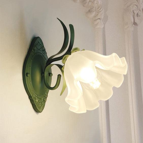 Wandlamp Bloemvorm met Zacht Licht - Muurlamp in Lily of the Valley Design voor Sfeervolle Verlichting 2