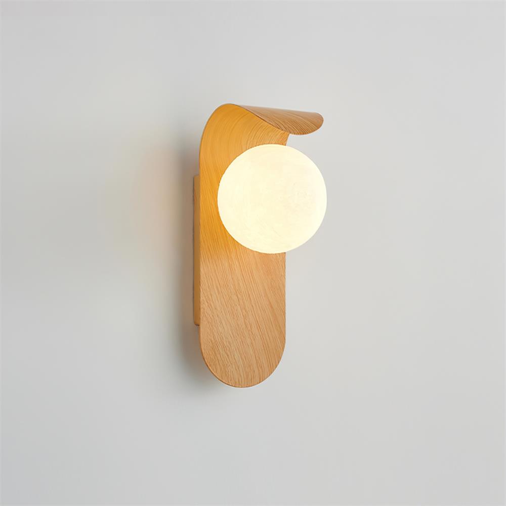 Wandlamp Carlyle met Houten Basis en Matte Bol – Modern Muurlamp voor Binnengebruik 9